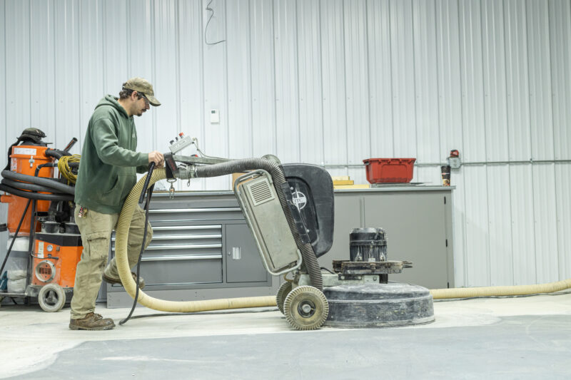 Superior Cleaning & Concrete Coating | B&T Building Services