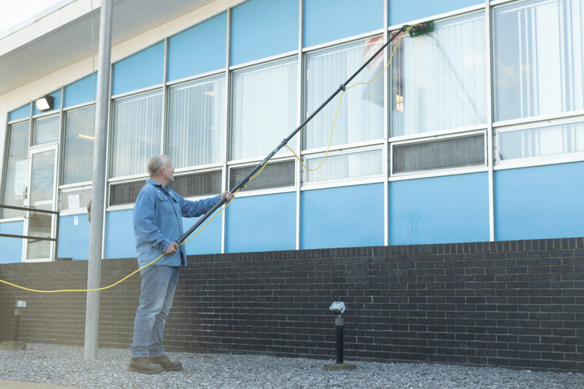 Superior Cleaning & Concrete Coating | B&T Building Services